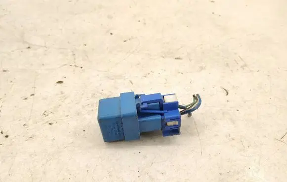 Nissan Primera Cruise control relay 252309F900