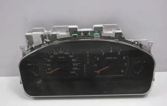 Mitsubishi Galant Speedometer (instrument cluster) MR471212