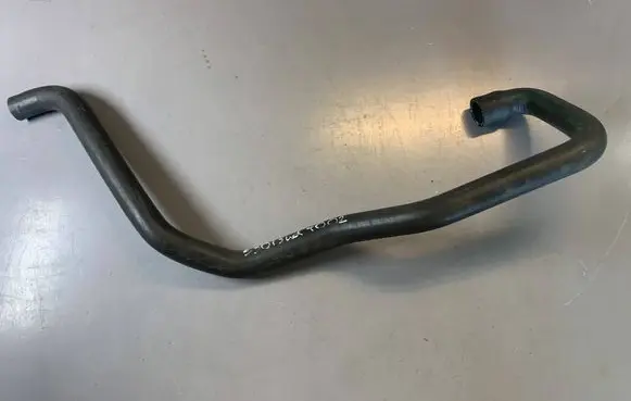 BMW 5 E39 Engine coolant pipe/hose 8391017 64218391017