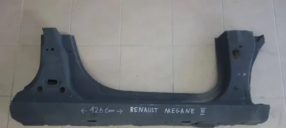 Renault Megane III Sill 764602637R