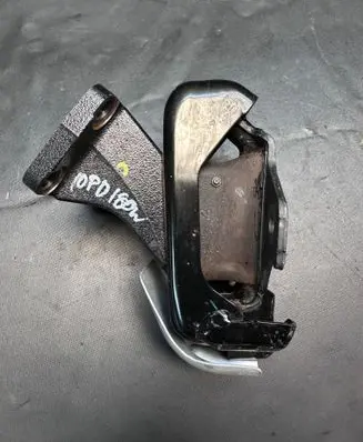 Toyota Hilux VIII Engine mount bracket 123610L021 56703