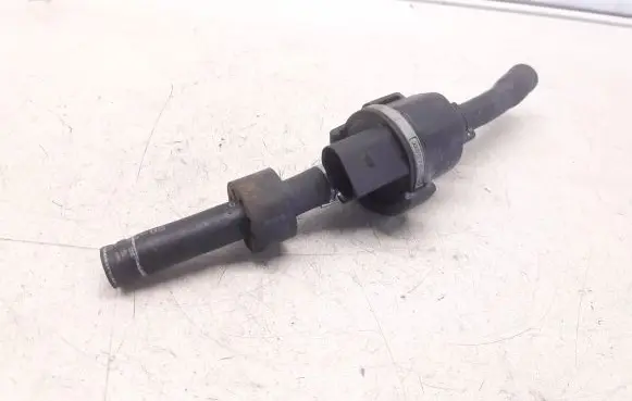 Audi A4 S4 B7 8E 8H Valve vacuum 06B133459D C4212122