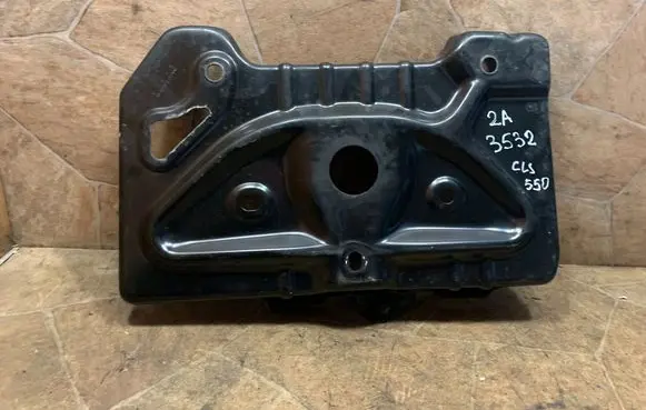 Mercedes-Benz CLS C218 X218 Battery box tray A2126200018