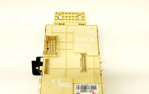 Hyundai i40 Fuse module 919503Z020