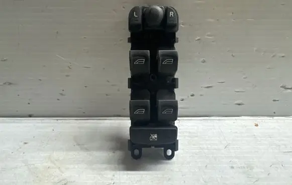 Volvo XC70 Electric window control switch 30773269 03454200