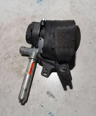 Volvo C30 Rear seatbelt 30642226