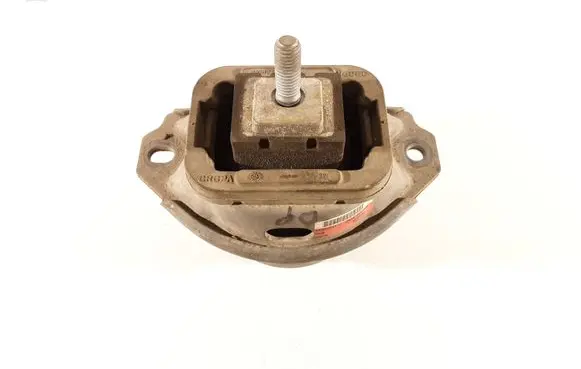 Land Rover Discovery 3 - LR3 Engine mount bracket KKB500441G 3618398125 V6D