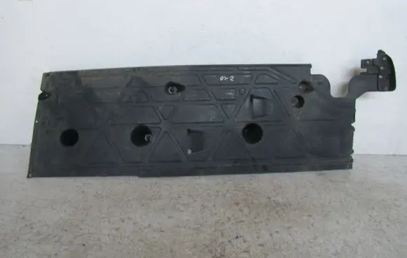Volkswagen Multivan T7 Center/middle under tray cover 7T0825205