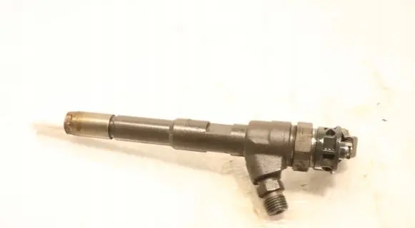 Fuel injector