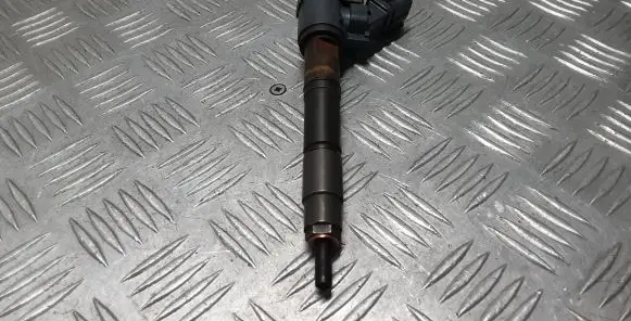 Volvo V40 Fuel injector VEA132370010CAA