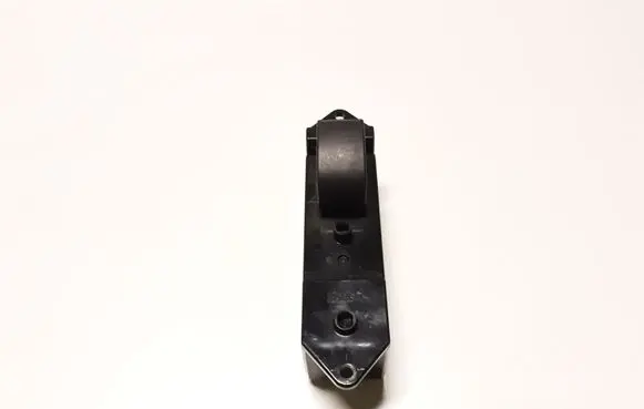 Mitsubishi Outlander Electric window control switch MR502239 C8DD322M