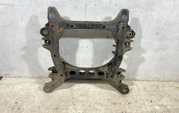 Audi Q7 4L Front subframe 7l0400025