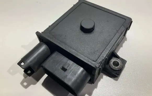 Mercedes-Benz CLK A209 C209 Glow plug pre-heat relay