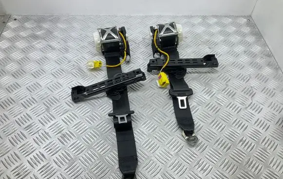 Volkswagen Tiguan Front seatbelt 5N2857705A 5N2857706A 1T0857819B
