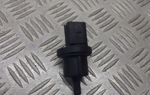 Volkswagen Fox Turbo solenoid valve 0280142345