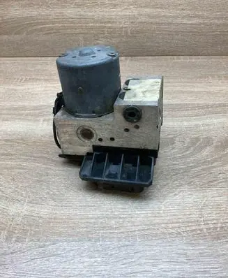 Audi A8 S8 D2 4D ABS Pump 8E0614111T 0265202401
