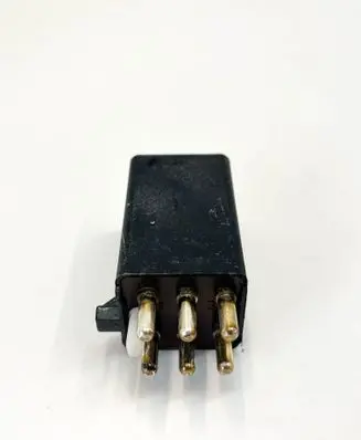 Mercedes-Benz SLC C107 Other relay A0008210863 0008210863