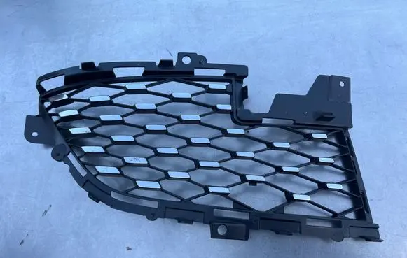 Renault Zoe Front bumper lower grill 2217129X 622553535R