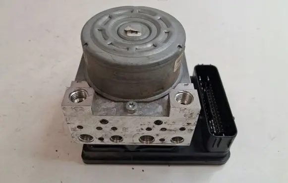 Ford Focus Other brake parts JX612B373CL