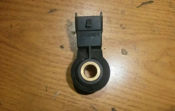 Opel Corsa B Detonation knock sensor 0261231120