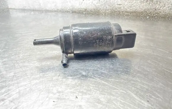 Ford Focus Windscreen/windshield washer pump E13021168 2800G08 103158