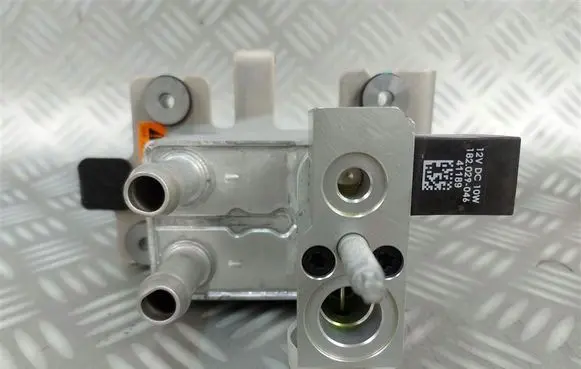 Ford Kuga III Air conditioning (A/C) expansion valve LX6A10C708AD