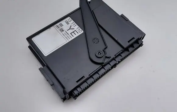 Opel Combo C Comfort/convenience module 13111110 13111110YE
