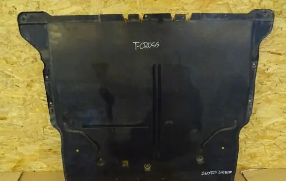 Volkswagen T-Cross Engine splash shield/under tray 2Q0825236E