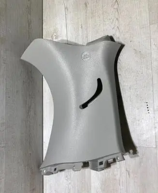 Toyota Yaris (D)pillar trim (top) 62472