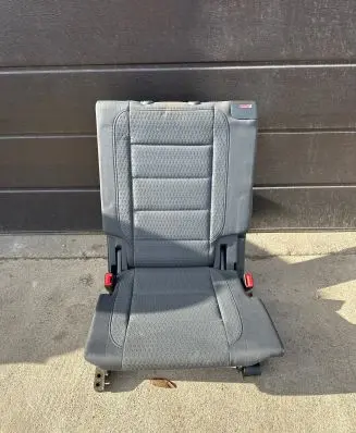 Volkswagen Touran I Rear seat 