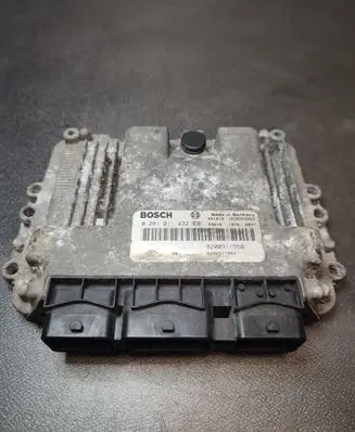 Renault Master II Engine control unit/module 0281011432