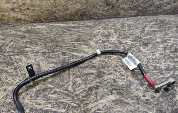 Positive cable (battery)