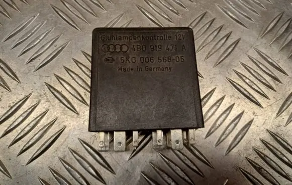 Audi A4 S4 B5 8D Light relay 4B0919471A 5KG00656805 393