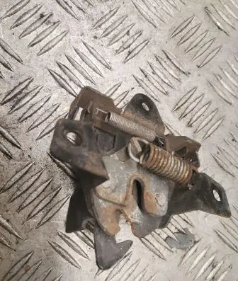 Hyundai Accent Engine bonnet/hood lock/catch