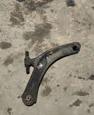 Nissan Qashqai Front lower control arm/wishbone