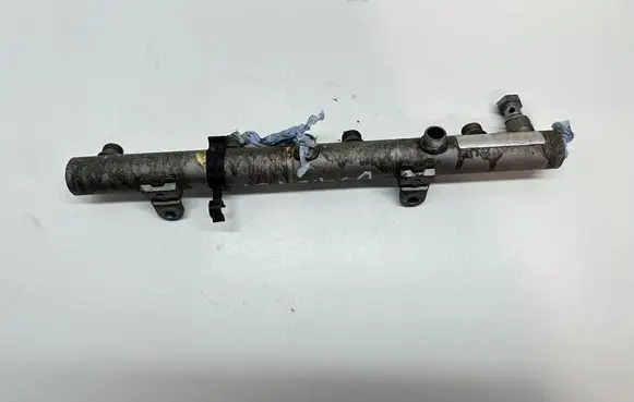 Audi A8 S8 D3 4E Fuel main line pipe