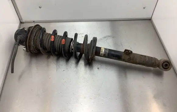 Lexus GS 300 350 430 450H Front shock absorber with coil spring 4851030731