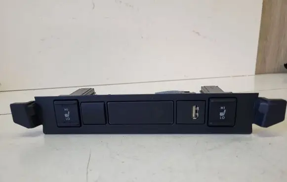 Toyota Yaris Cross Other switches/knobs/shifts 554070D020