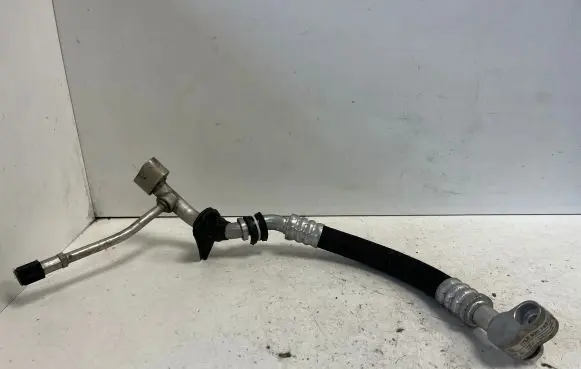 Audi Q7 4L Air conditioning (A/C) pipe/hose 7L6820743J