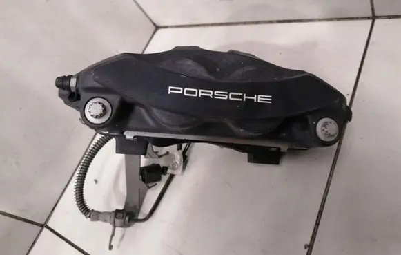 Porsche 718 Cayman 982 982c Front brake caliper 9P1615123H