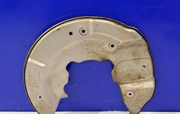 Volvo S90, V90 Front brake disc dust cover plate 31362688