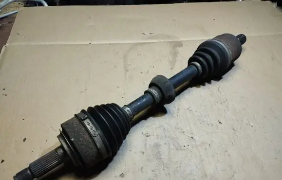 Honda FR-V Front driveshaft