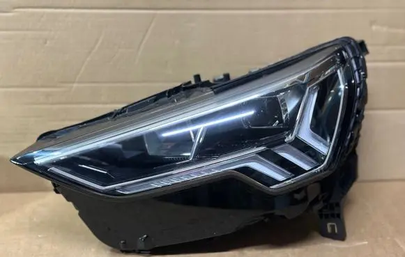 Audi Q3 F3 Headlight/headlamp 83A941033