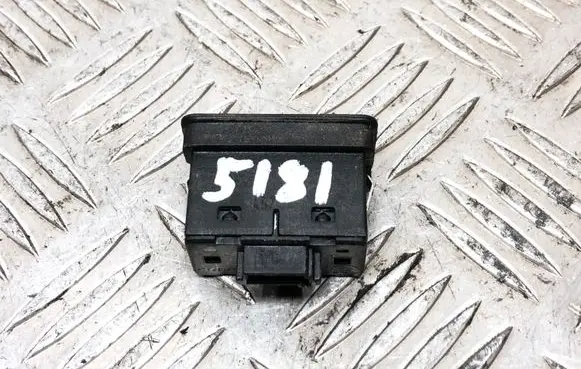 BMW 5 E39 Electric window control switch 8368974