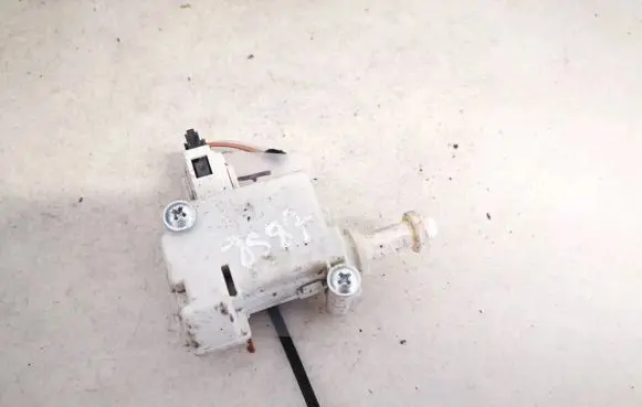 Volkswagen Golf V Central locking motor 1k6810773 3b0959782a