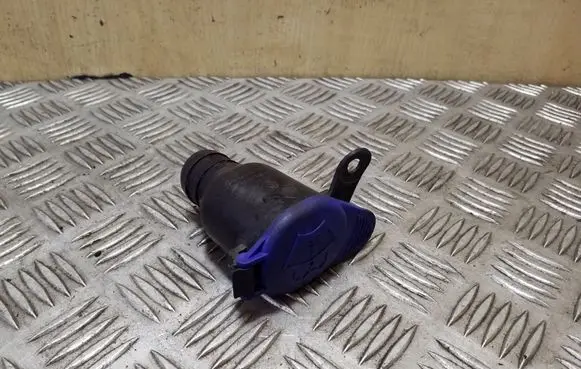 Volvo XC70 Window washer liquid tank fill tube 30699203