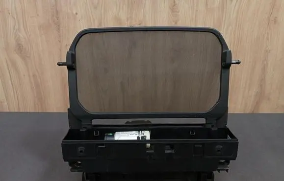 Mercedes-Benz E A207 Other parcel shelf part 2079700572 A2079700572