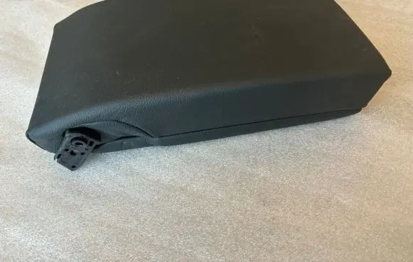 Mercedes-Benz S W221 Armrest A2119700430 2119700430