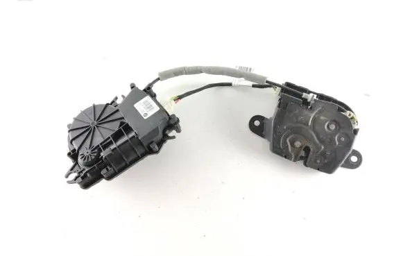 BMW 2 F46 Tailgate/trunk/boot lock/catch/latch 7348530 7348531