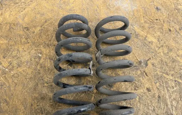 Mercedes-Benz GLE W167 Rear coil spring A1673202520